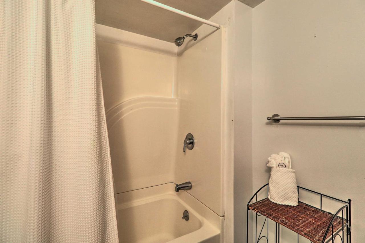 Lil Red Hen Cottage In The Boone Area With Hot Tub ウエスト・ジェファーソン エクステリア 写真